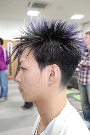 �g�����h�J�b�g��i
